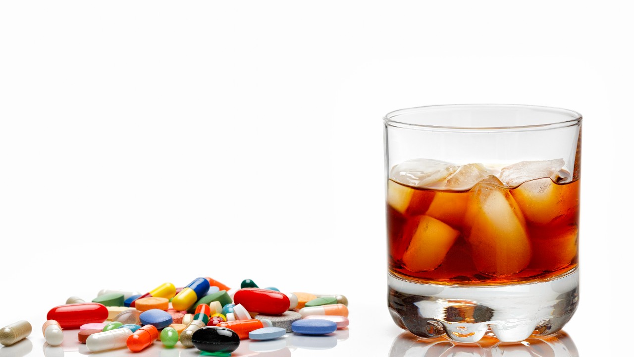 Drug and drink addiction 1280.jpg